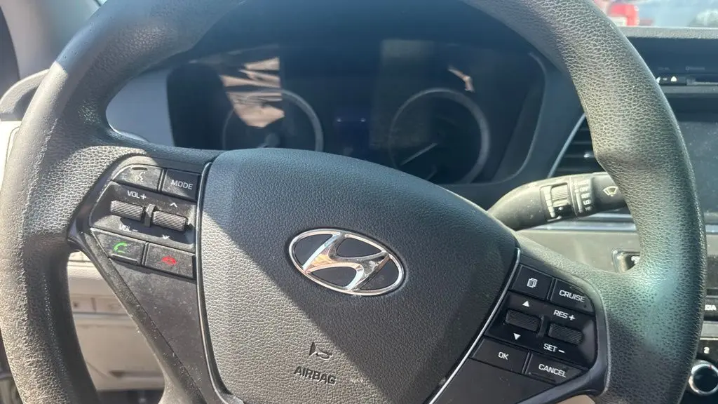 2016 Hyundai SONATA SE