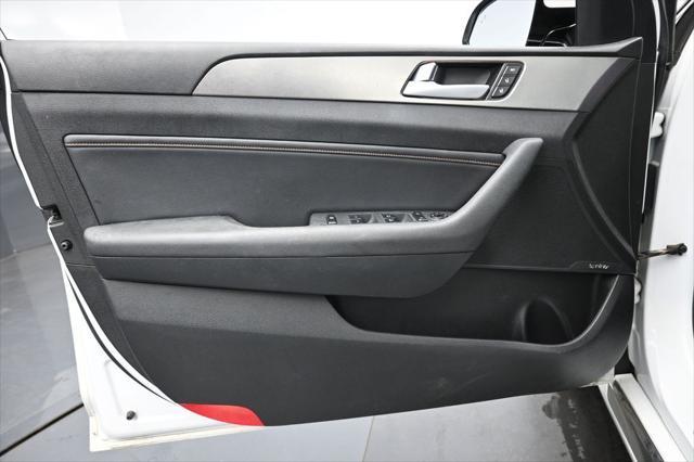 2015 Hyundai Sonata - $10,971