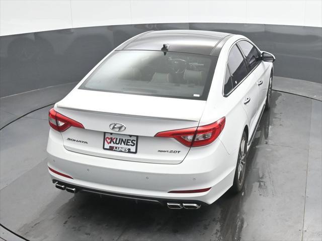 2015 Hyundai Sonata - $10,971