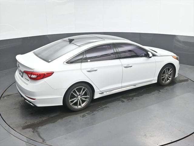2015 Hyundai Sonata - $10,971