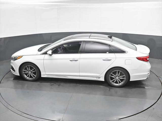 2015 Hyundai Sonata - $10,971