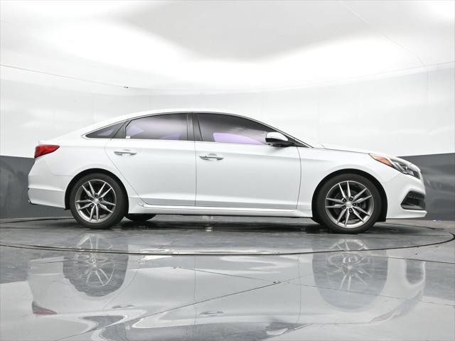 2015 Hyundai Sonata - $10,971