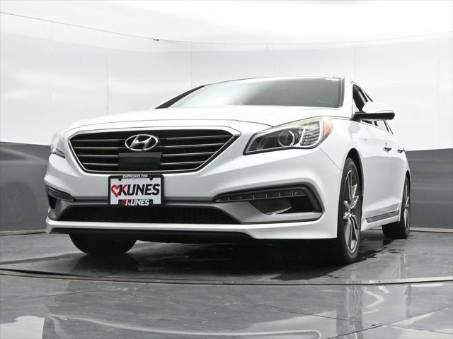 2015 Hyundai Sonata - $10,971