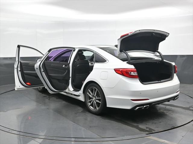 2015 Hyundai Sonata - $10,971