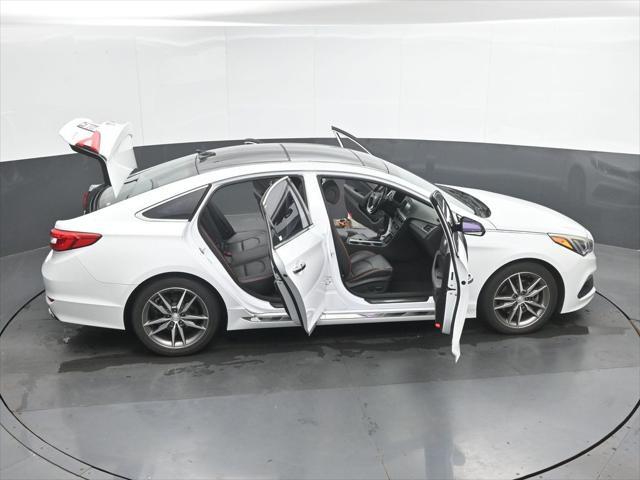 2015 Hyundai Sonata - $10,971