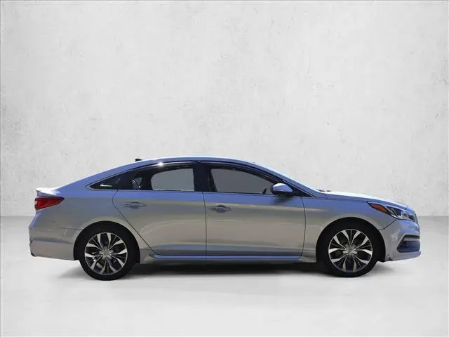 2015 Hyundai Sonata - $11,498