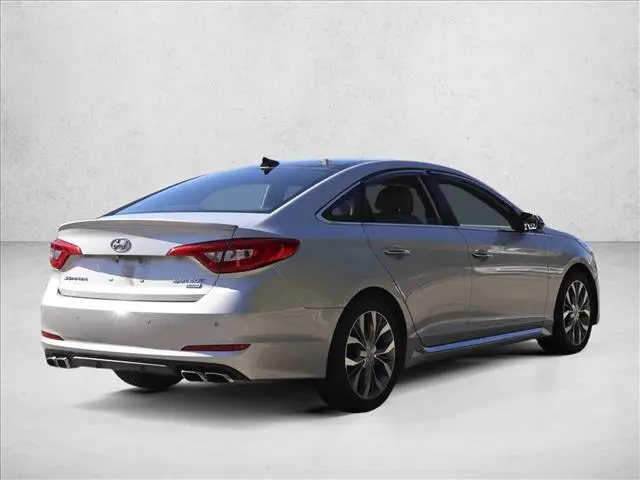 2015 Hyundai Sonata - $11,498