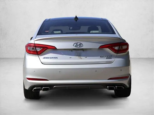 2015 Hyundai Sonata - $11,498
