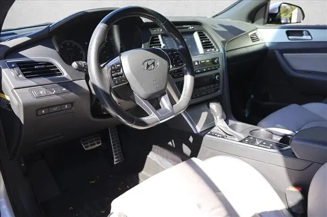2015 Hyundai Sonata - $11,498