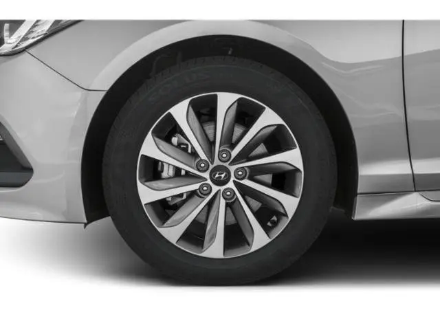 2015 Hyundai Sonata - $11,890
