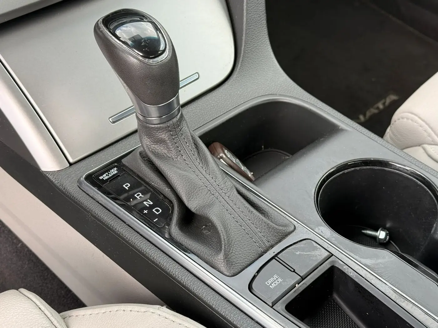 2016 Hyundai Sonata - $950