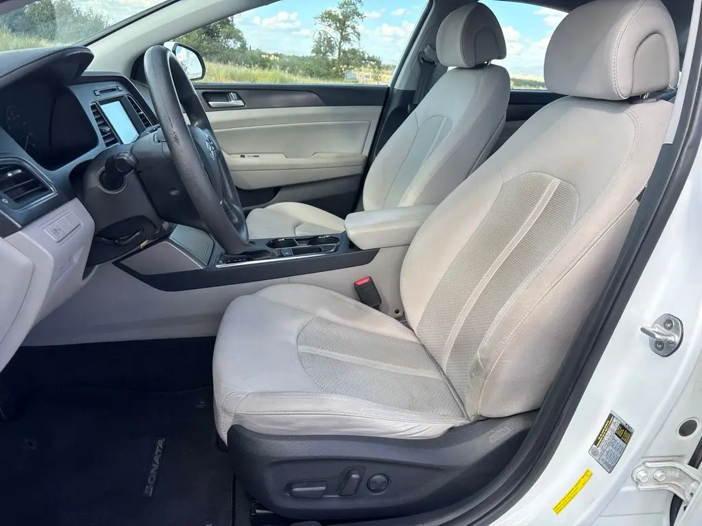 2017 Hyundai Sonata - $13,363