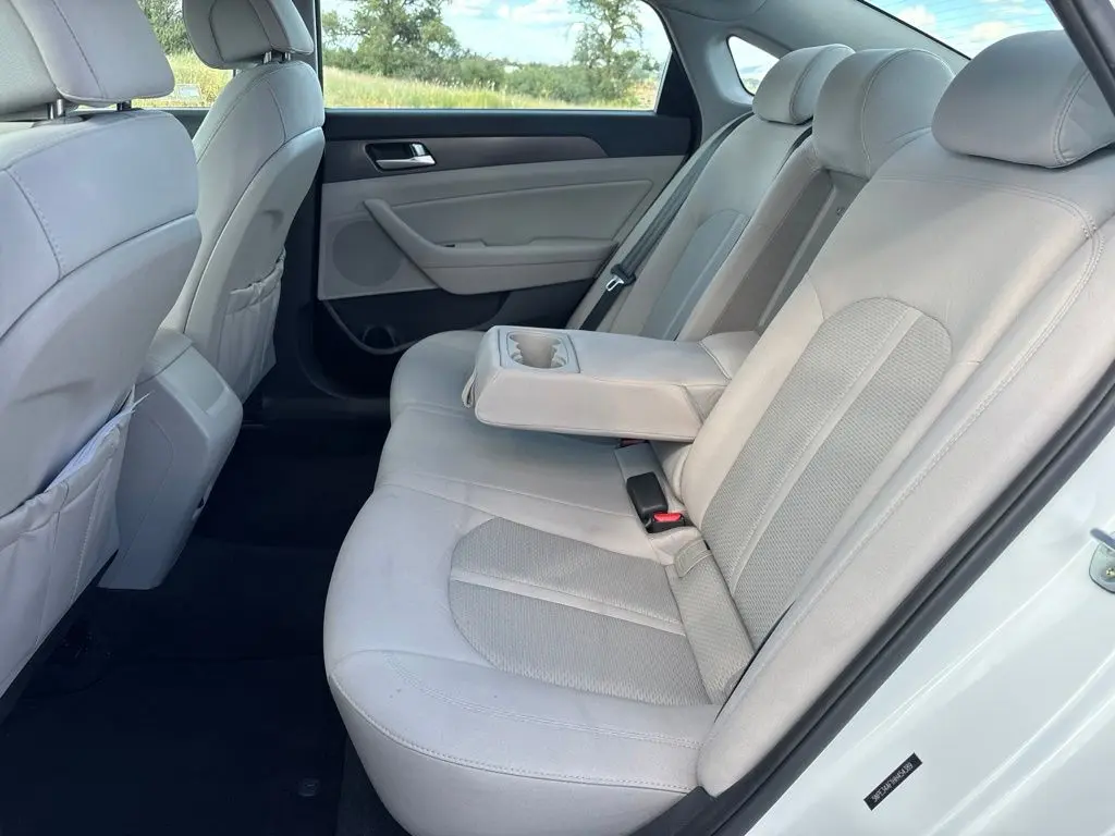 2017 Hyundai Sonata - $13,363