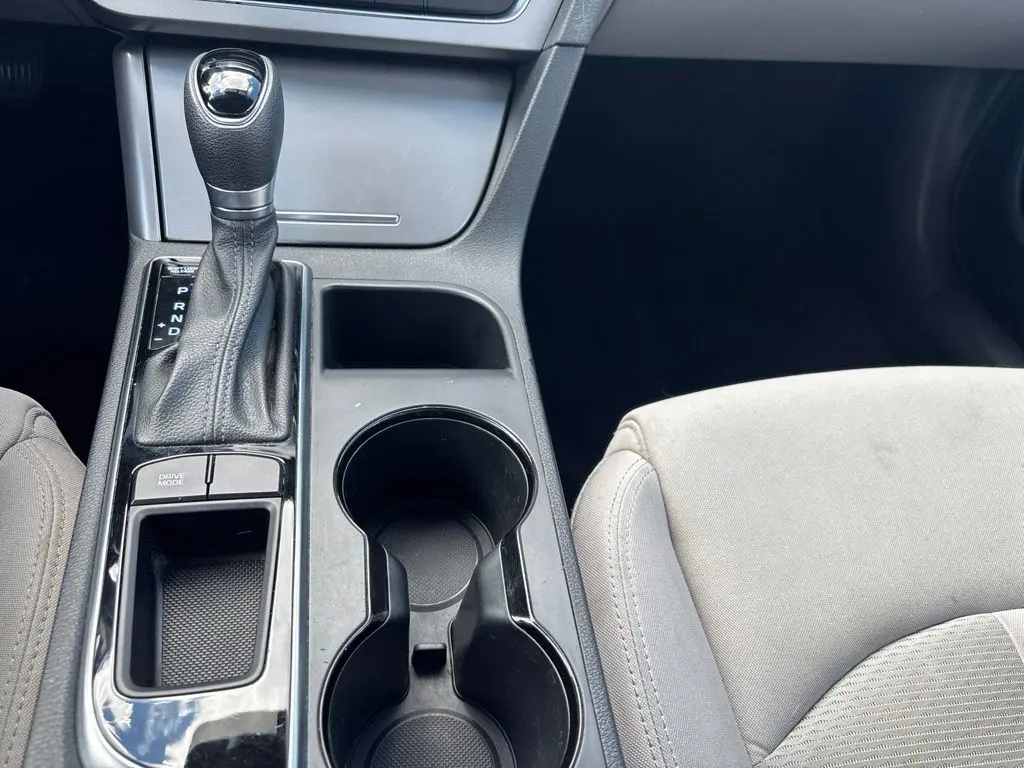 2017 Hyundai Sonata - $13,363