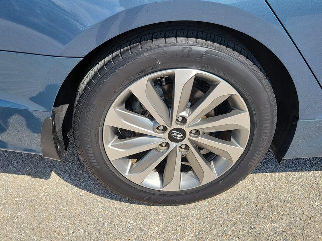 2016 Hyundai Sonata - $12,789