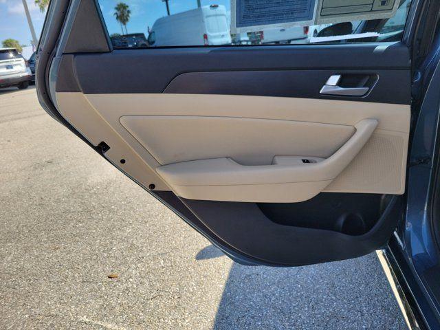 2016 Hyundai Sonata - $12,789