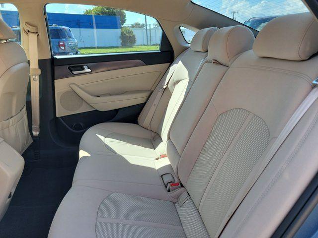 2016 Hyundai Sonata - $12,789