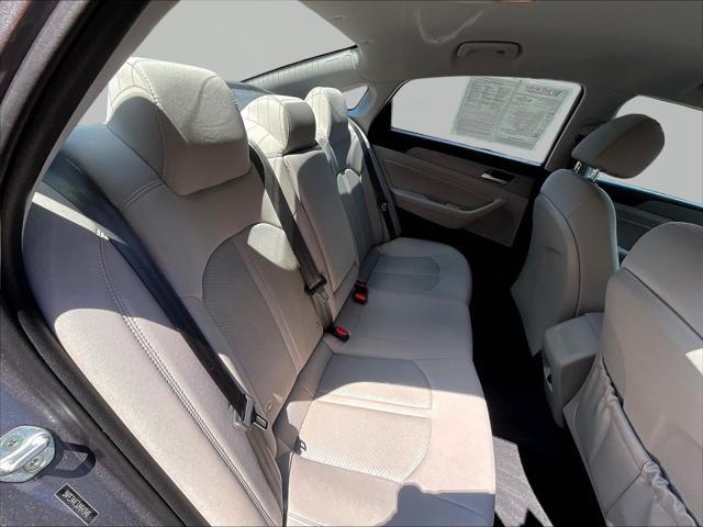 2018 Hyundai Sonata - $15,892