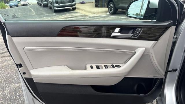 2016 Hyundai SONATA Limited