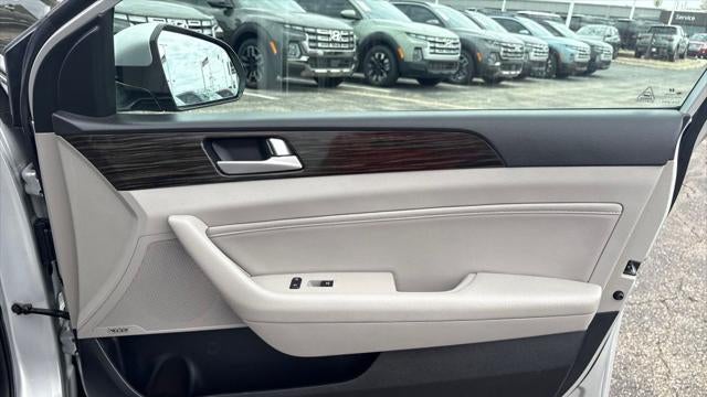 2016 Hyundai SONATA Limited