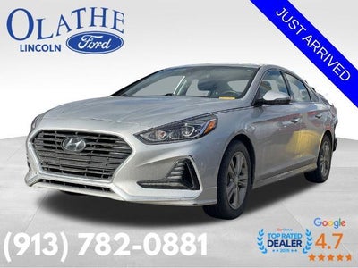 Photo of a 2018 Hyundai Sonata Limited 4DR Sedan (midyear Release) for sale