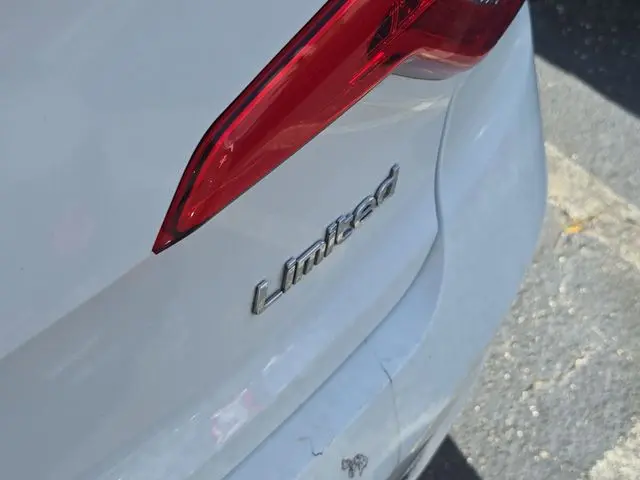 2015 Hyundai Sonata - $10,590