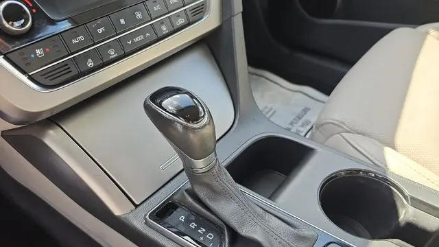 2015 Hyundai SONATA Limited