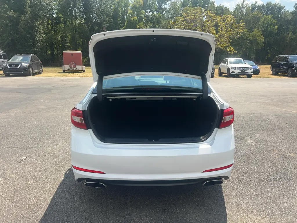 2015 Hyundai Sonata - $9,780