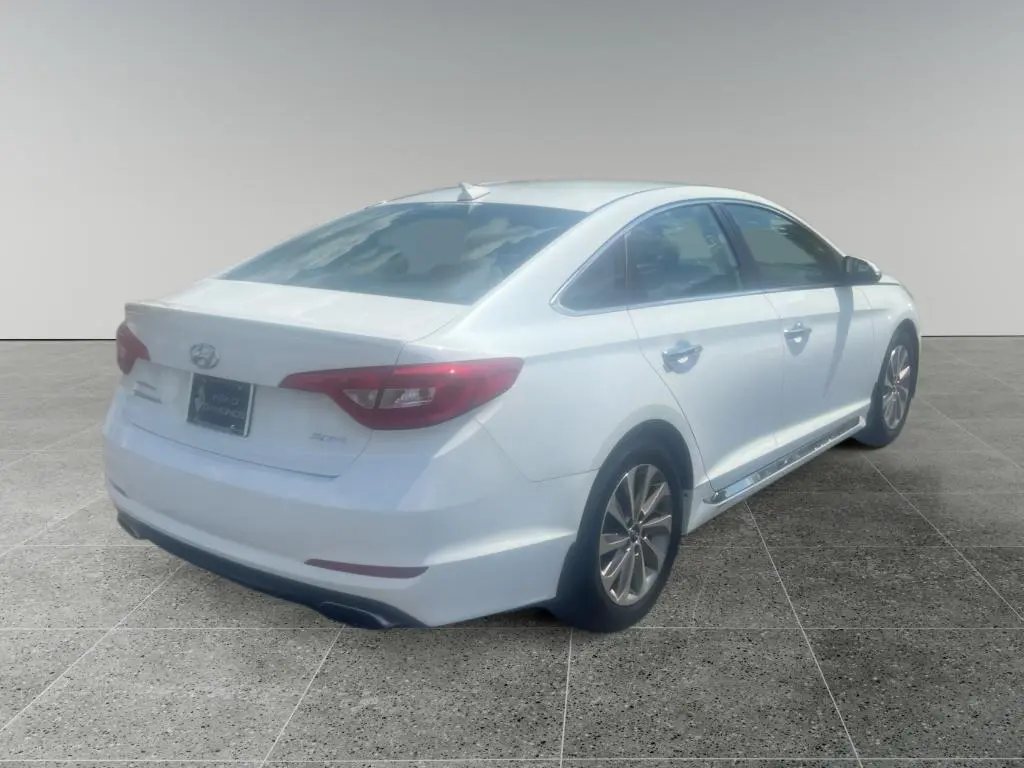 2015 Hyundai Sonata - $9,780