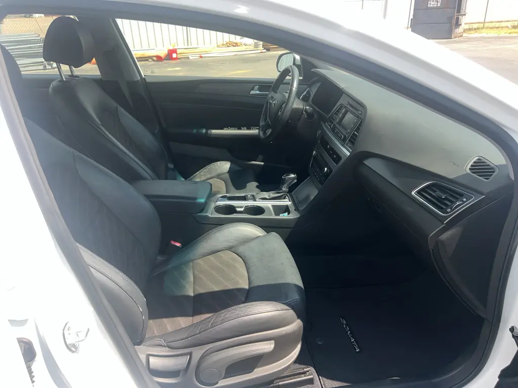 2015 Hyundai Sonata - $9,780