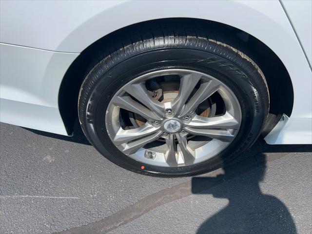 2019 Hyundai Sonata - $14,200