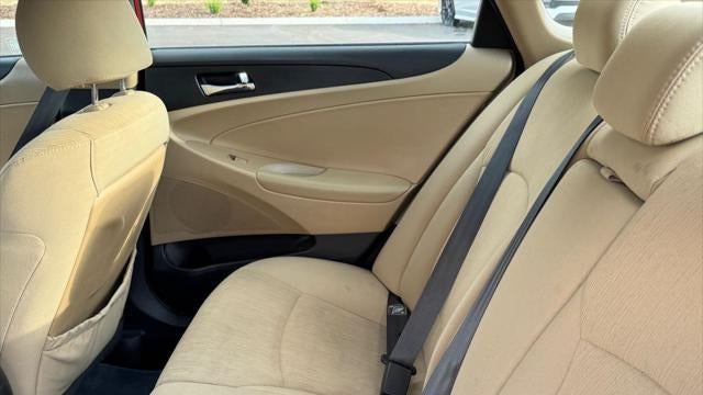 2011 Hyundai SONATA GLS