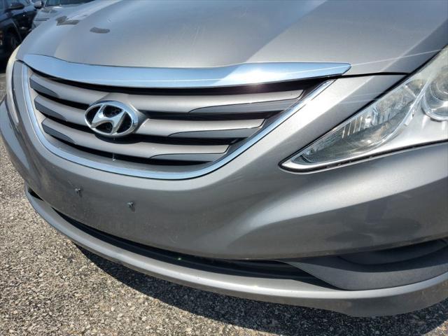 2014 Hyundai Sonata - $7,499