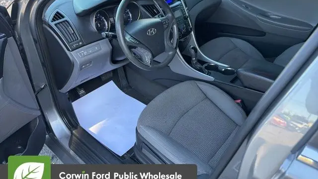 2012 Hyundai SONATA GLS