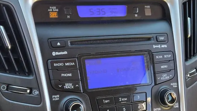 2012 Hyundai SONATA GLS