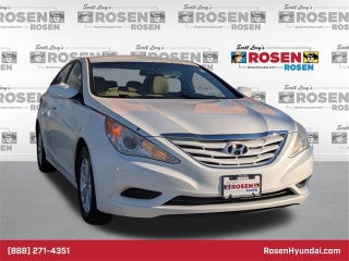 2011 Hyundai SONATA with Pearl White Exterior