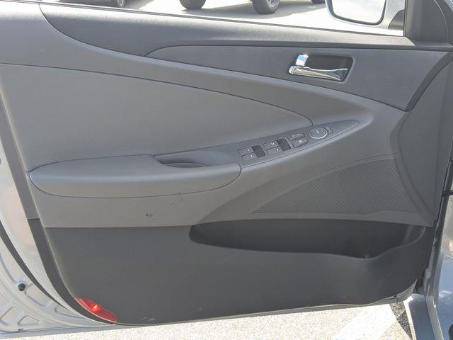 2013 Hyundai Sonata - $8,322