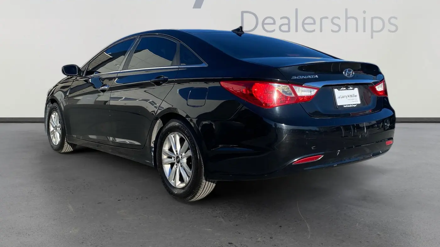 2013 Hyundai SONATA GLS