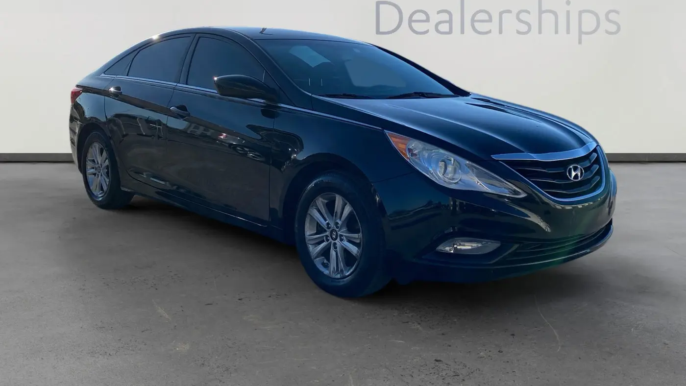 2013 Hyundai SONATA GLS