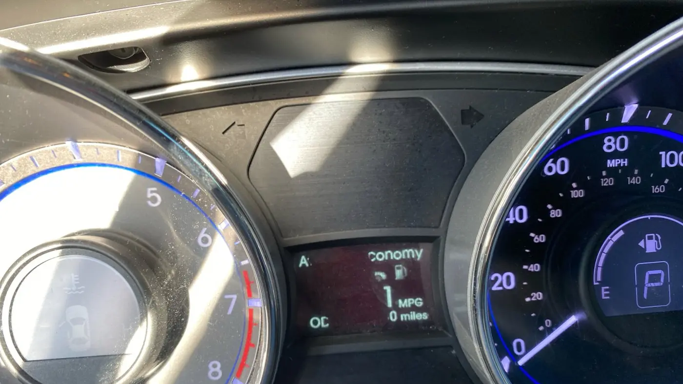 2013 Hyundai SONATA GLS