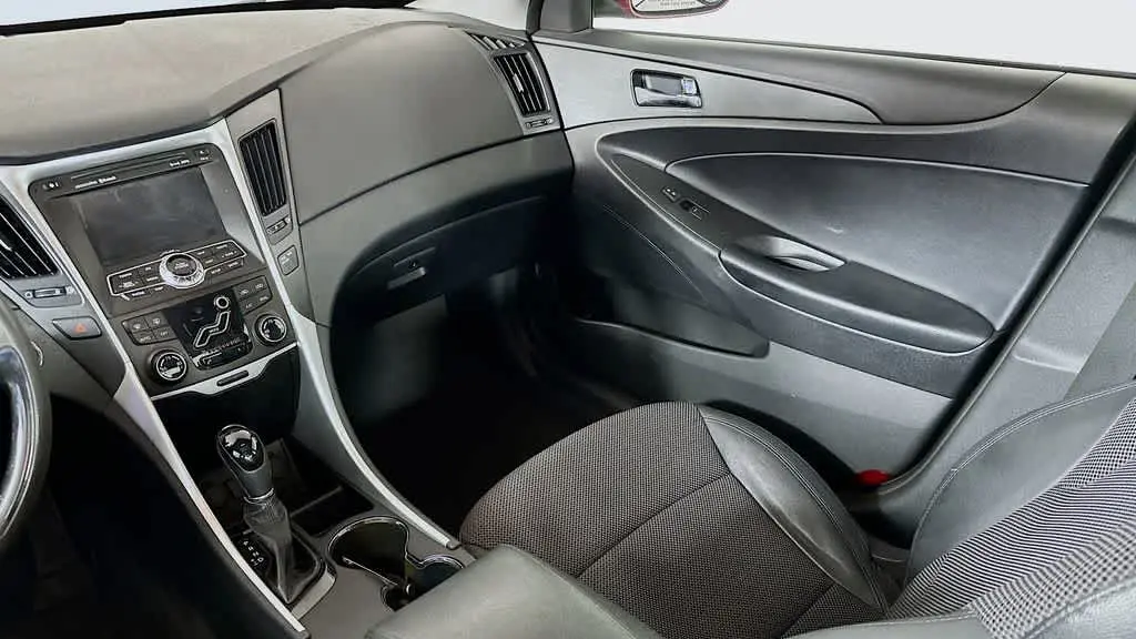 2011 Hyundai SONATA SE 2.0T