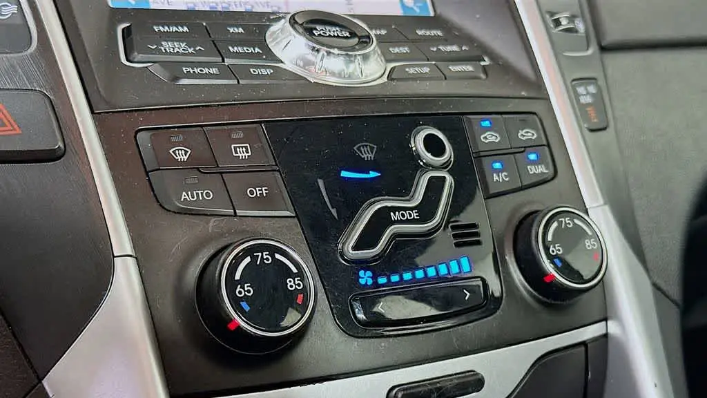 2011 Hyundai SONATA SE 2.0T