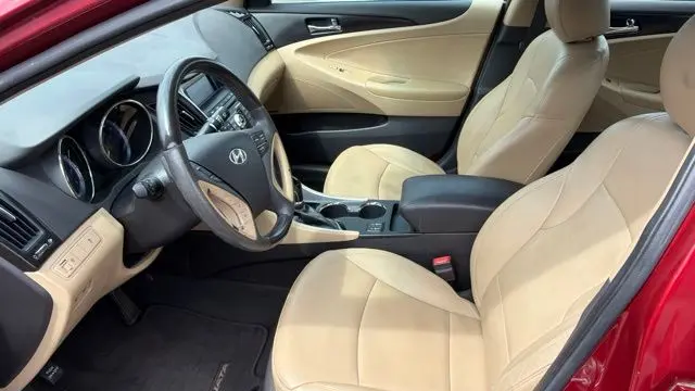 2011 Hyundai SONATA SE