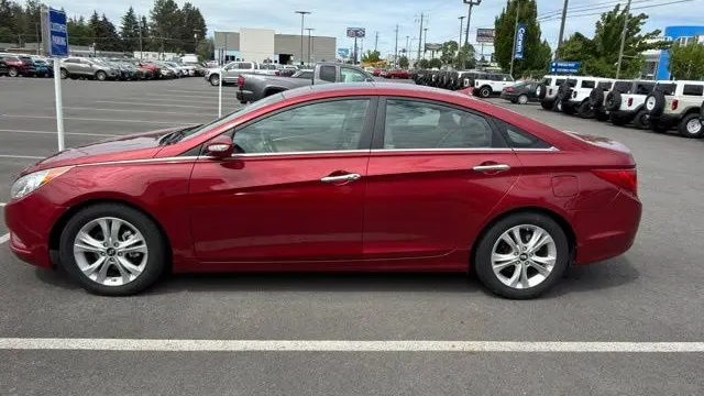 2011 Hyundai SONATA SE