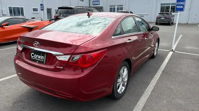 2011 Hyundai SONATA SE