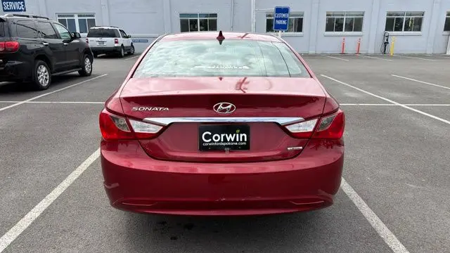 2011 Hyundai SONATA SE