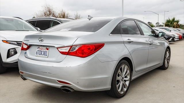 2012 Hyundai SONATA SE