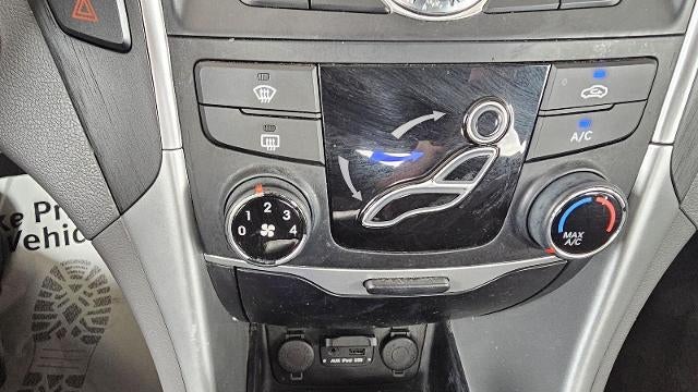 2013 Hyundai SONATA SE