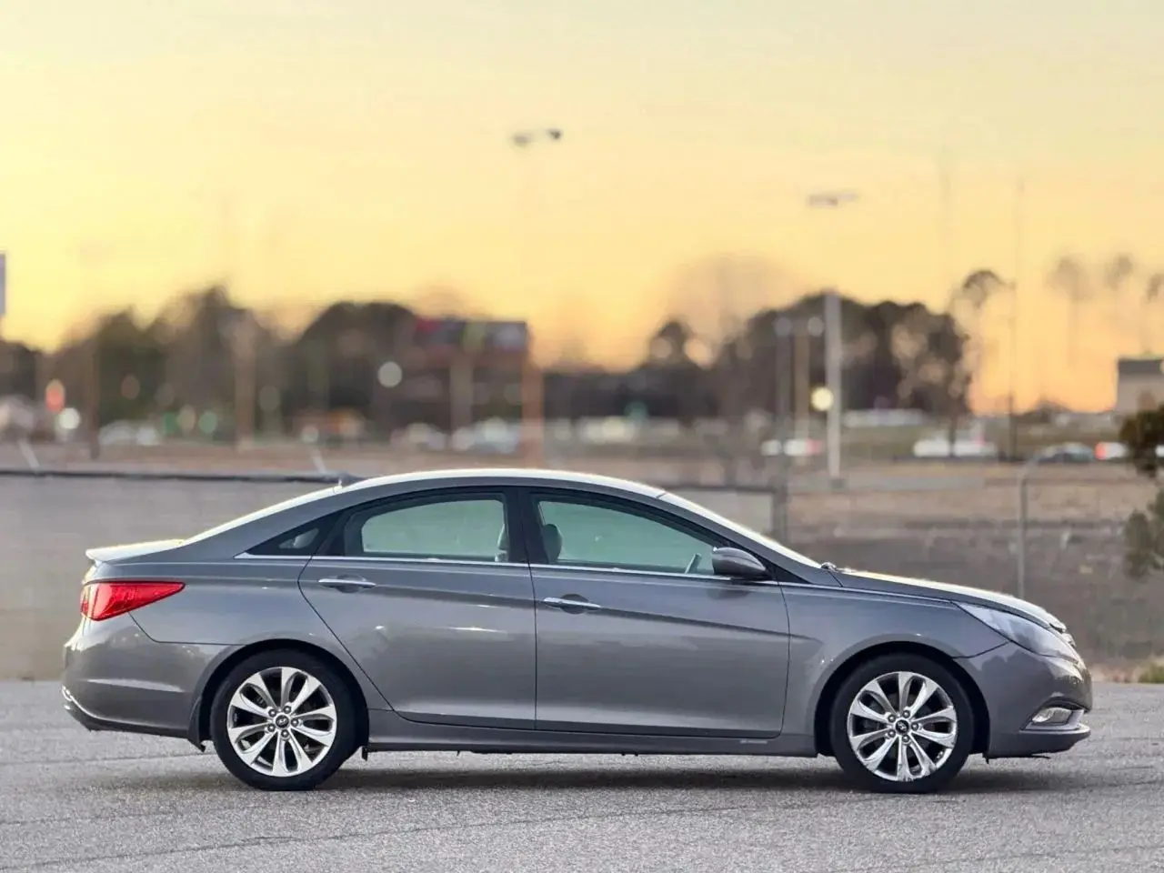 2013 Hyundai Sonata - $4,950