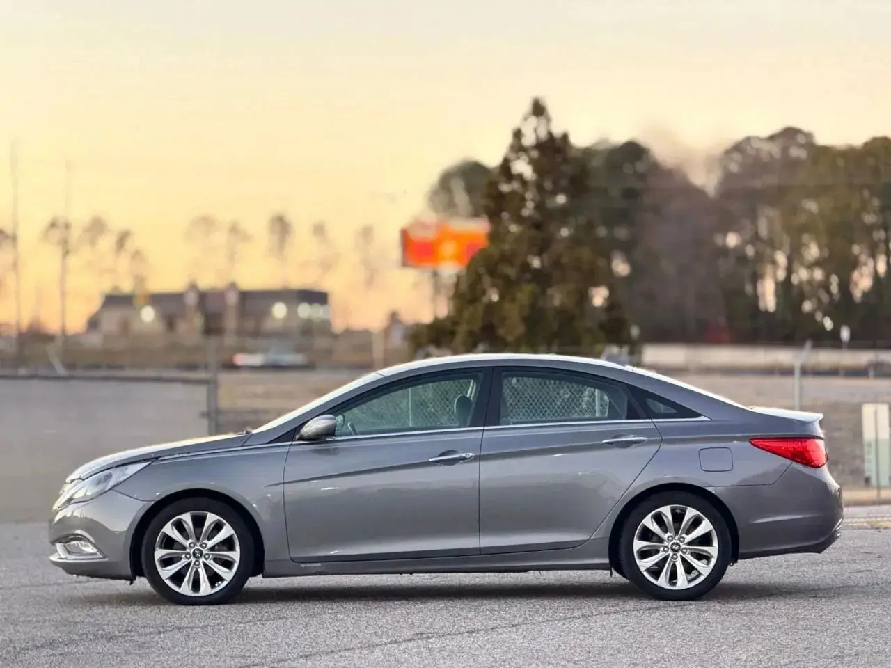 2013 Hyundai Sonata - $4,950